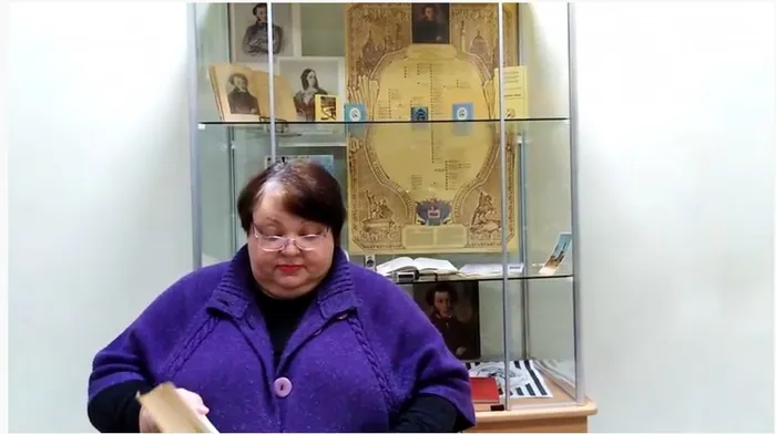 Алла читает Пушкина