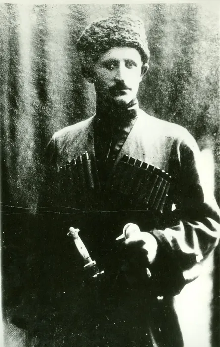 Д.П. Жлоба.